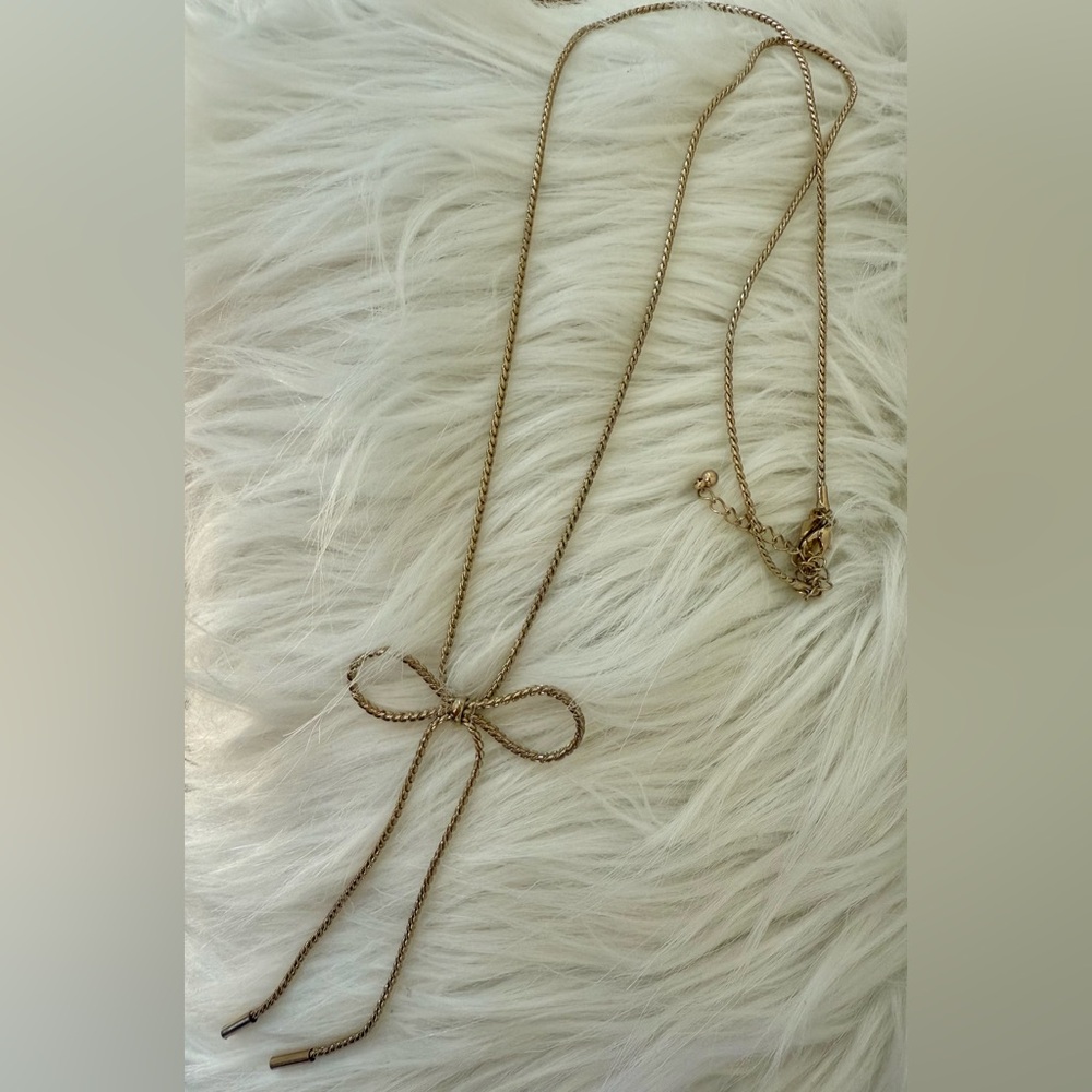 Gold Bow Necklace